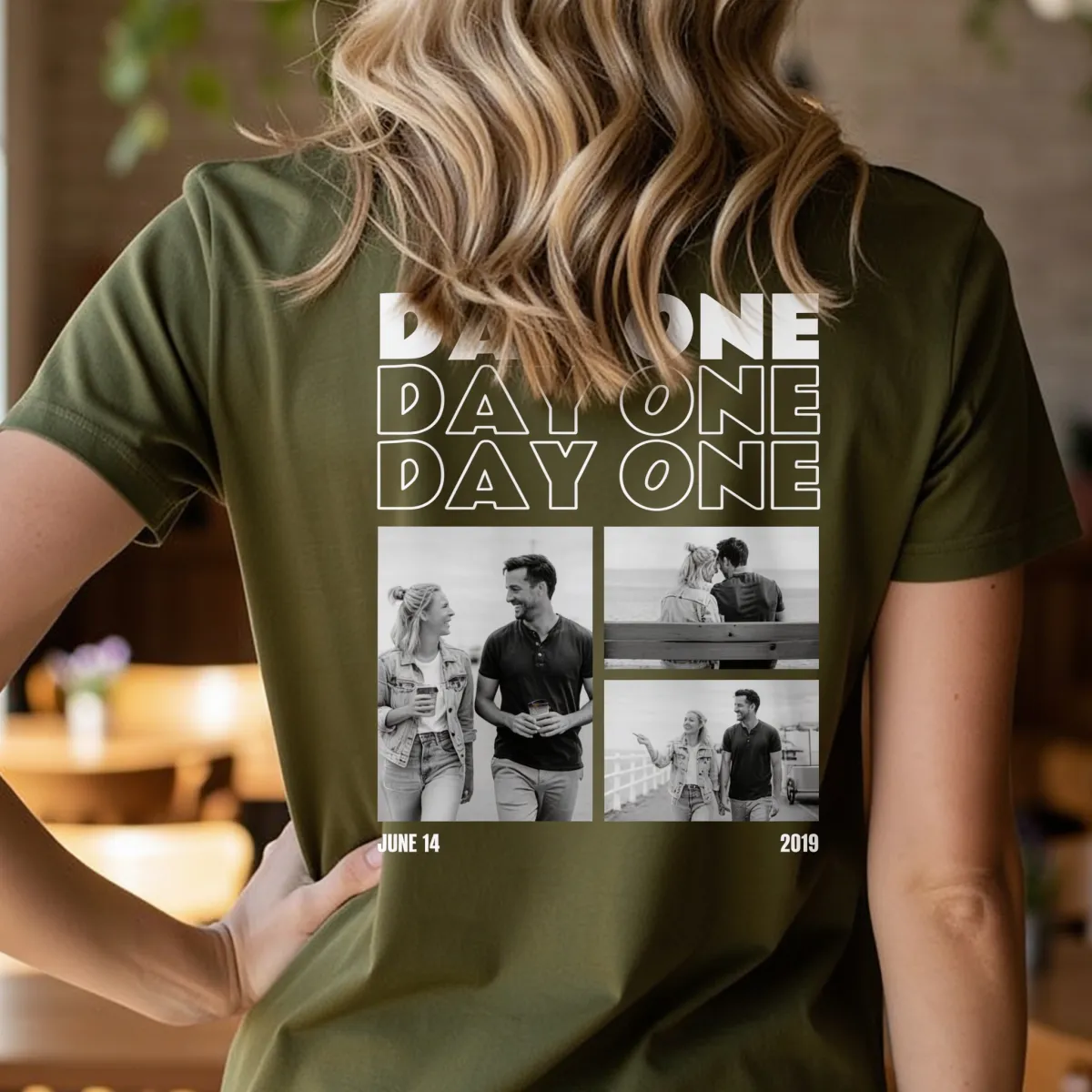 T-shirt avec Photos Noir et Blanc et Texte Répétitif - 
