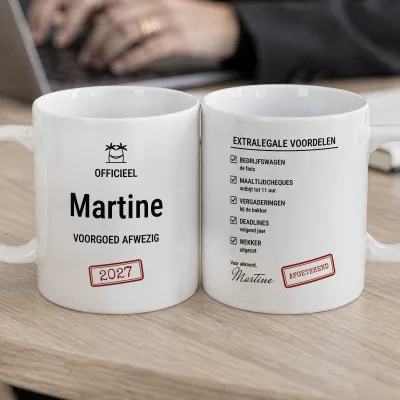 Pensioen Cadeau Collega: Mok met Naam en Voordelen - Afscheidscadeau voor een collega op kantoor