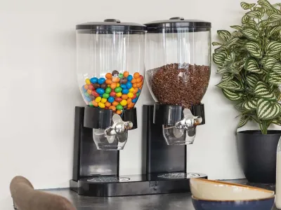 Cerealien- und Cornflakes-Spender