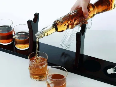 AK-47 Whiskey Decanter Karaf