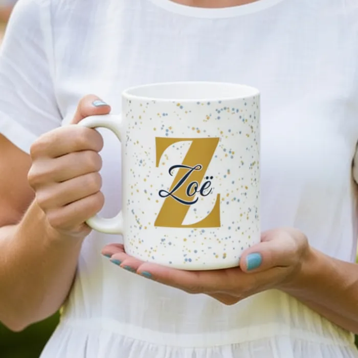 Taza con Inicial y Nombre en Tonos Pastel - Verjaardag in de tuin