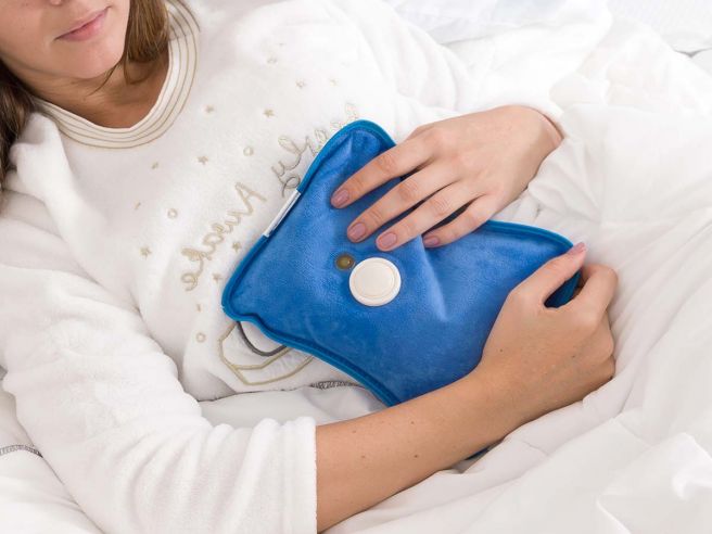 Wrvxzio 2L Rubber Hot Water Bottle, Hot Water Bag For Hot Compress  Combination Douche & Enema Kit Cleansing - Walmart.com
