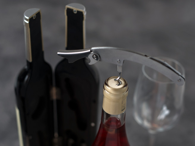 Flaschenöffner-Set in Weinflasche